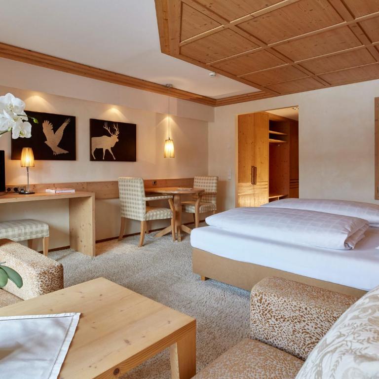 Hotel Auriga - Junior Suite mit Bergblick - 2