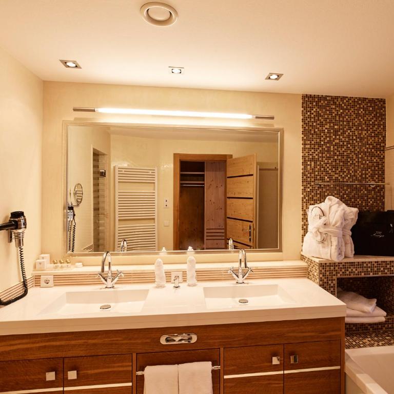 Hotel Auriga - Junior Suite mit Bergblick - 3