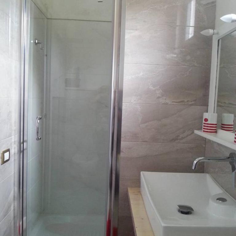 La Fontanella - Camera Quadrupla con Bagno Privato - 6