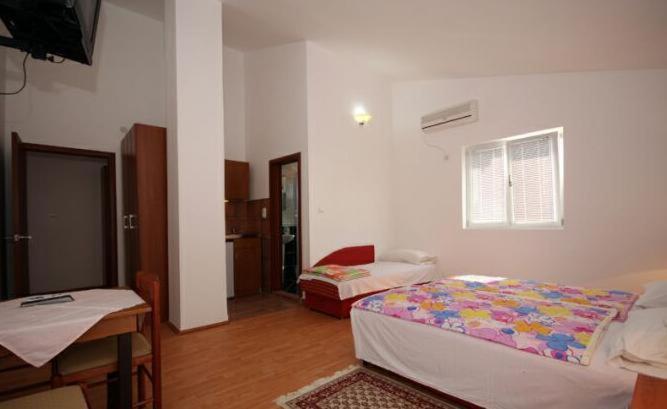 Apartments Raičević - Studio sa Balkonom - 21