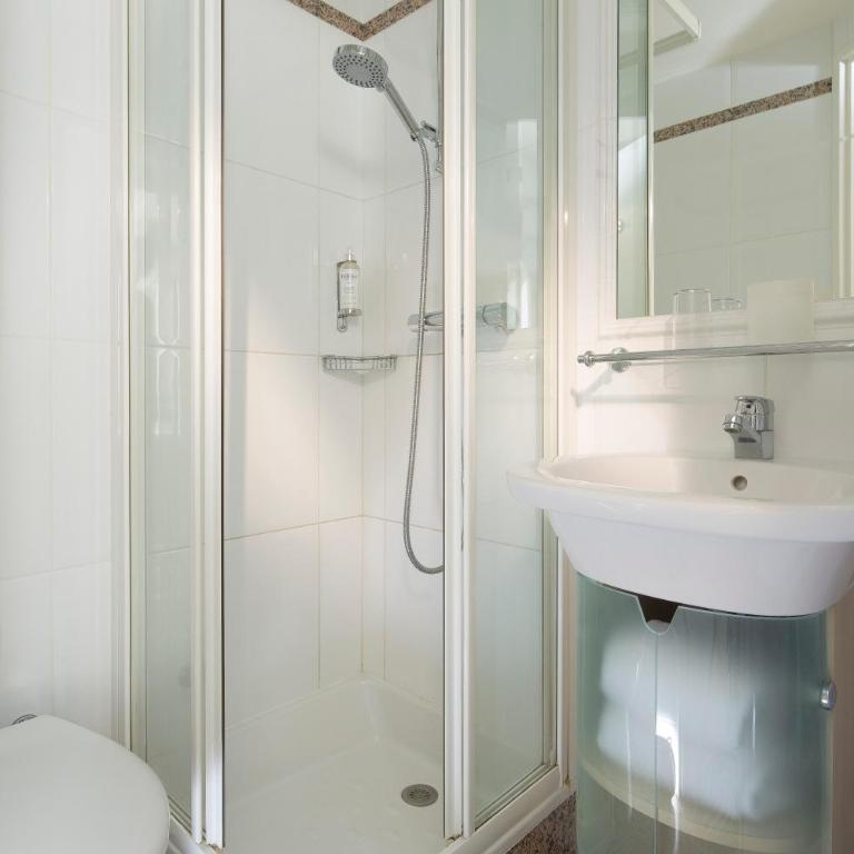 Hôtel Pastel Paris - Chambre Double Standard - 3