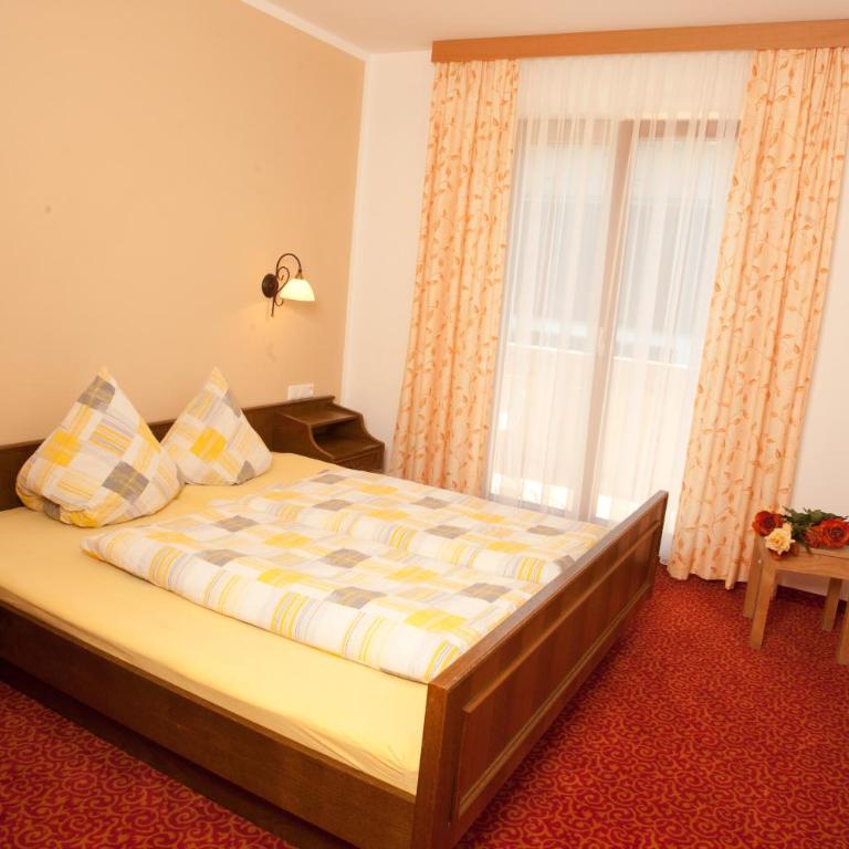 Landhaus Zeller - Standard Double Room - 2