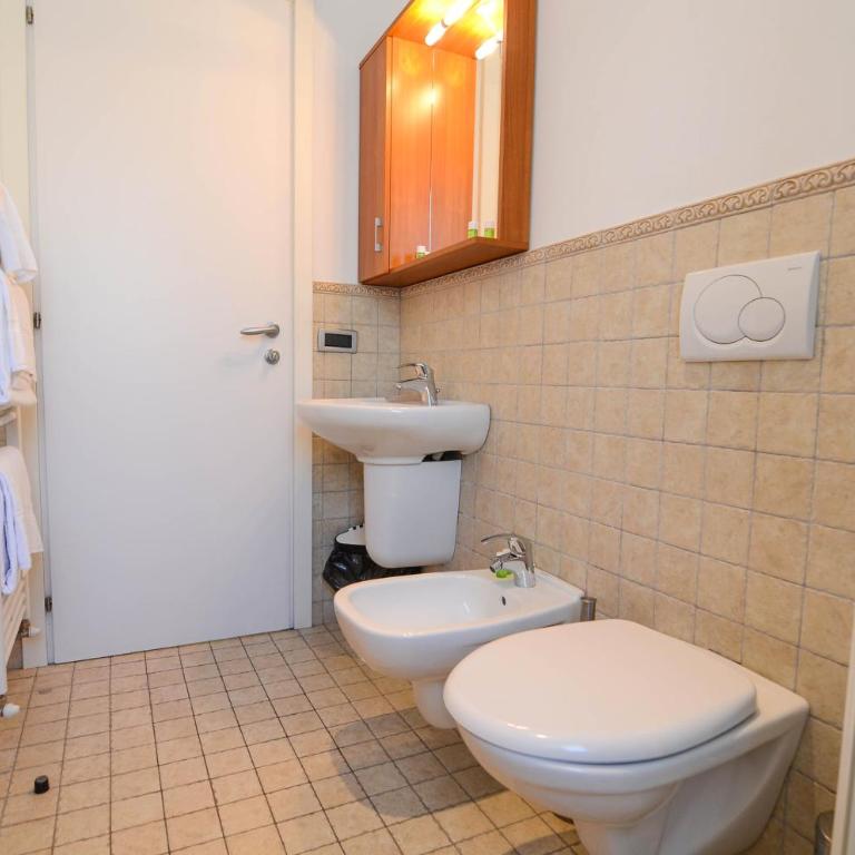 Appartamenti Il Sogno - Appartamento Familiare con Vista Lago e Giardino - Via Valassina 8 - 1