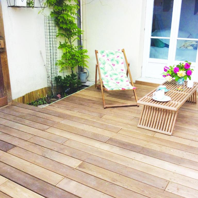 Chambre en ville dans un esprit campagne - Chambre Double avec Patio - 6