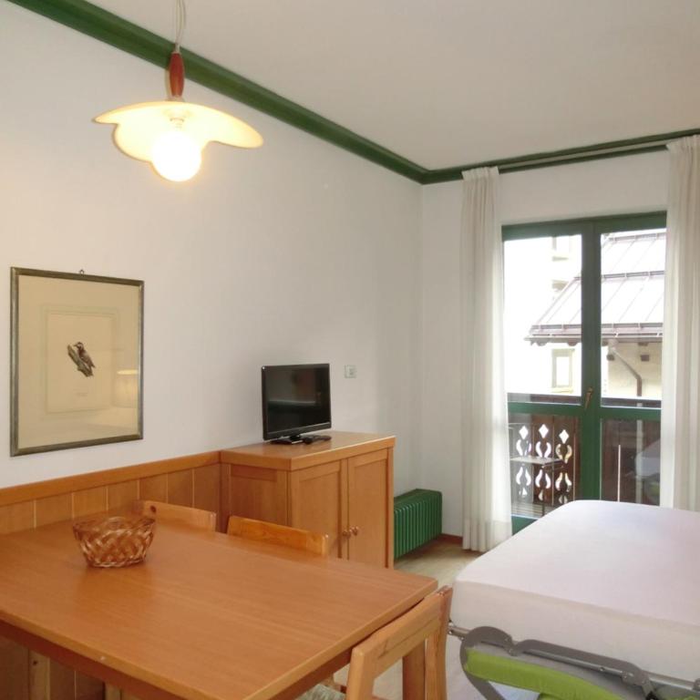Sport Campiglio Apartment - Appartamento con 1 Camera da Letto e Balcone - 3