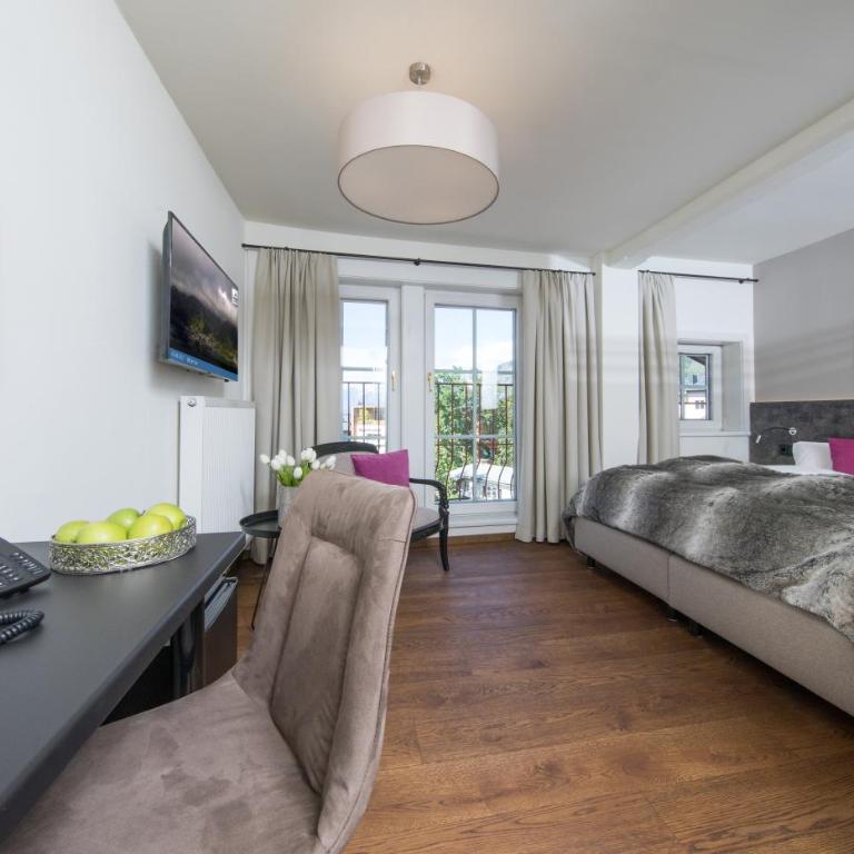 HEITZMANN - Hotel & Rooftop - Deluxe Doppelzimmer mit Whirlpool - 2