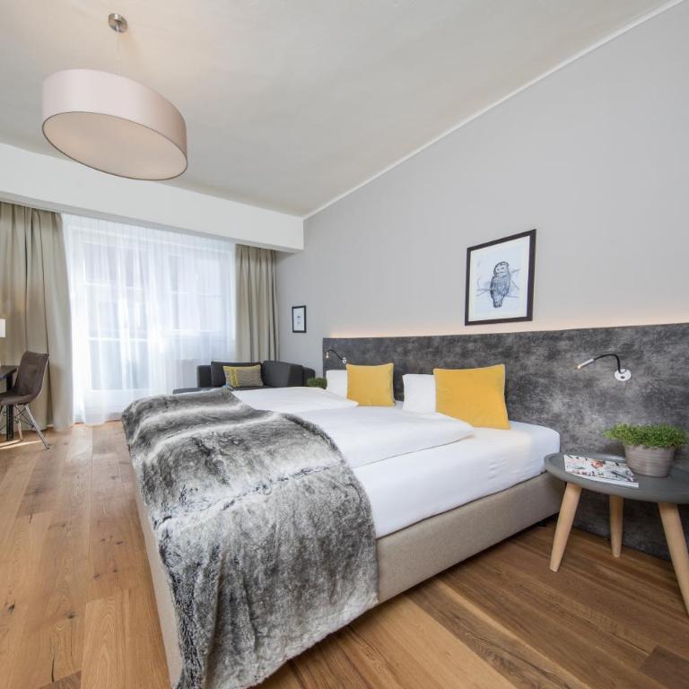 HEITZMANN - Hotel & Rooftop - Designer-Doppelzimmer mit Balkon - 1