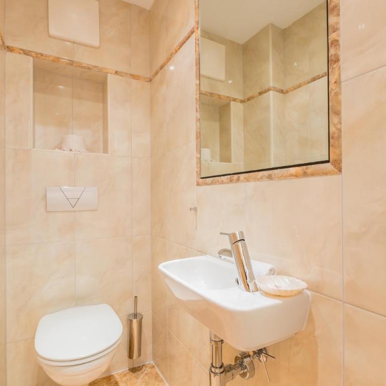 Hotel Riedl im Zillertal - Deluxe Doppelzimmer - 5