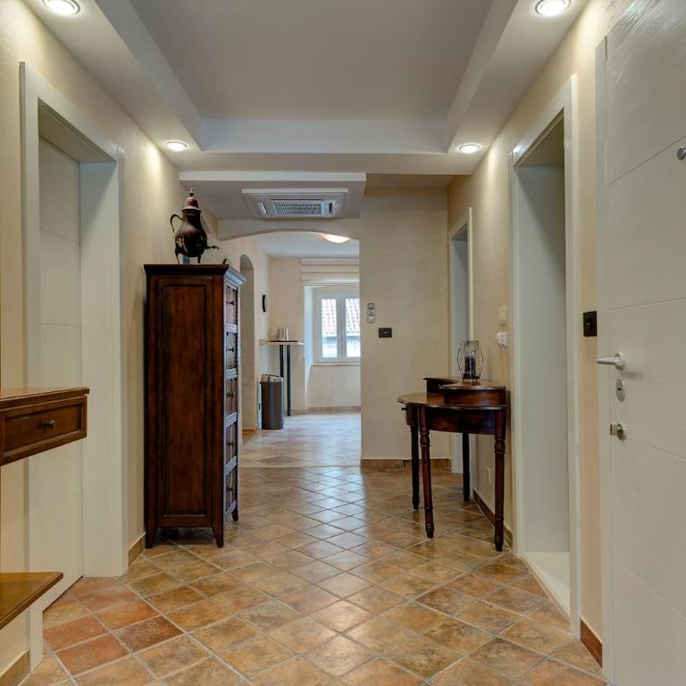 Kotor old town Palace Bucha - Apartment with Sea View - 25