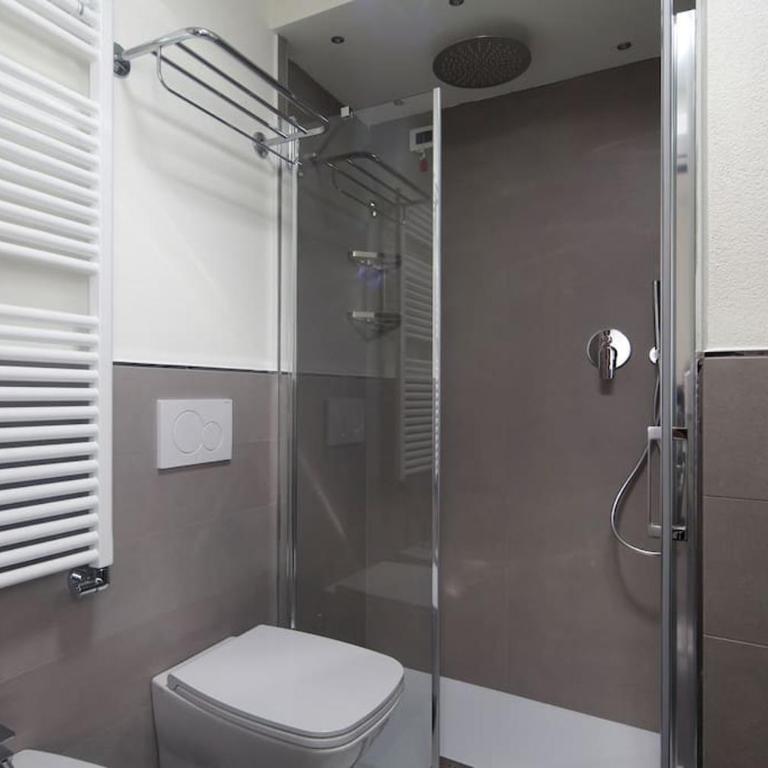 Villino Wanda - Camera Matrimoniale con Bagno Privato - 12