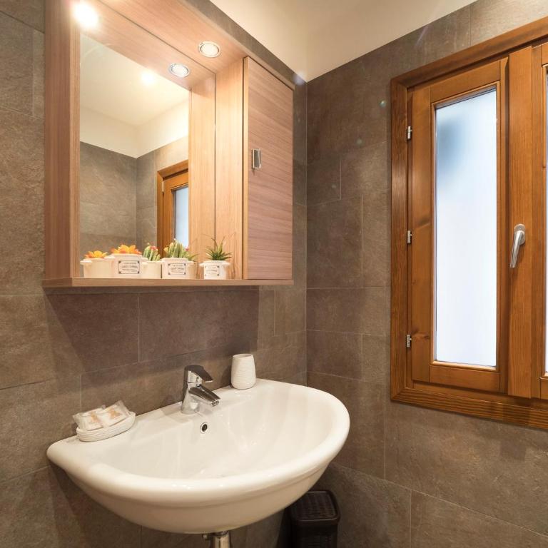 Maison Chanel - Appartamento con 2 Camere da Letto - 20