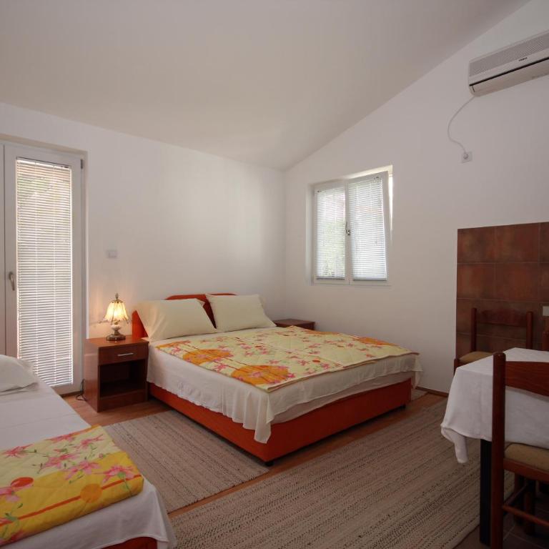 Apartments Raičević - Studio - 4