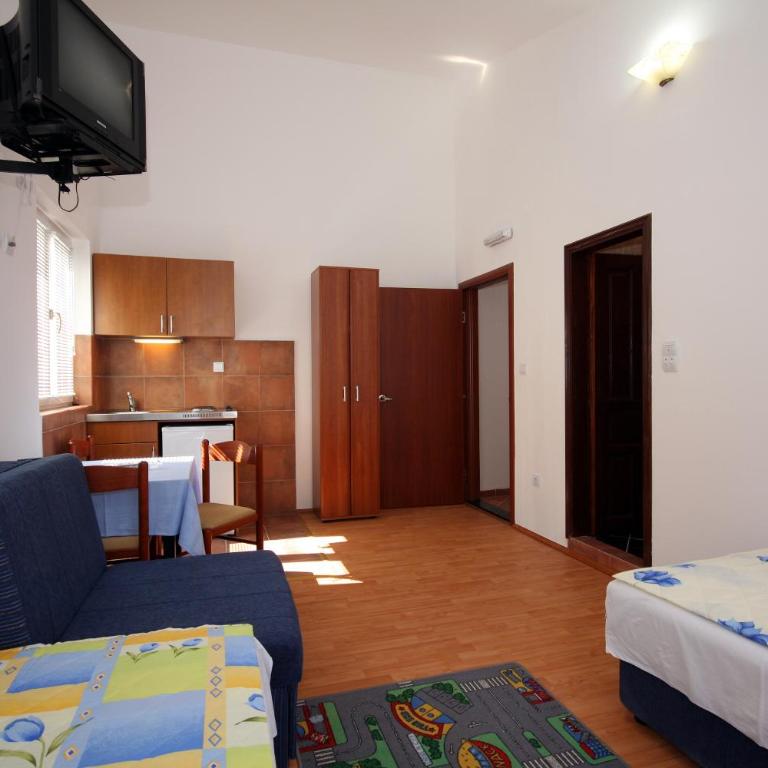 Apartments Raičević - Studio - 16