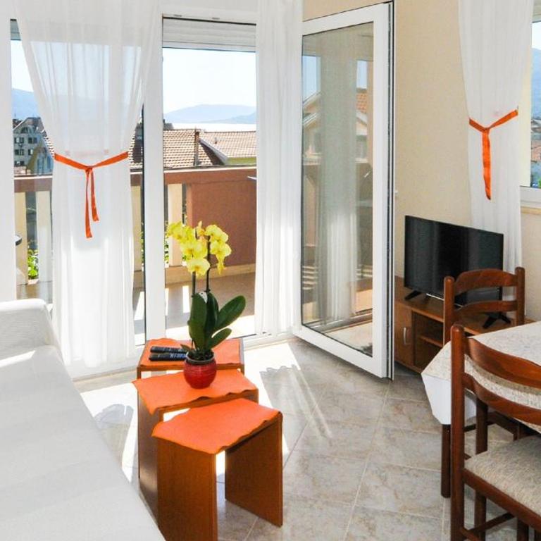 Apartments Mira - One-Bedroom Apartment - 16