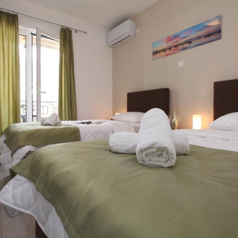 Le Marc Guest house - Dvokrevetna Soba sa Bračnim Krevetom/Zasebnim Krevetima - 8