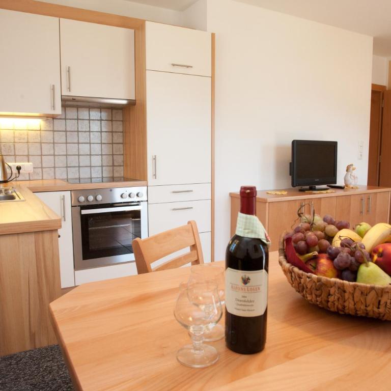 Landhaus Zeller - Two-Bedroom Apartment (5 Adults) - 1