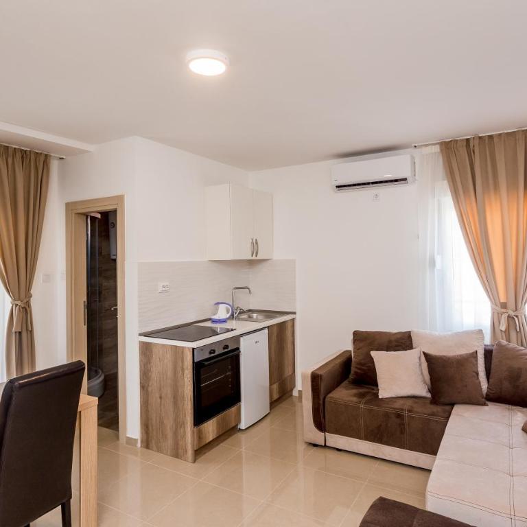 Apartments Belani - One-Bedroom Apartment - 10