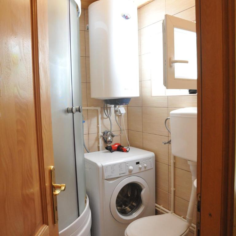 Chalet Escapade with Sauna - Chalet - 17