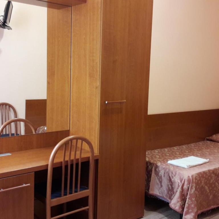 Hotel Aristotele - Camera Matrimoniale/Doppia con Letti Singoli - 14