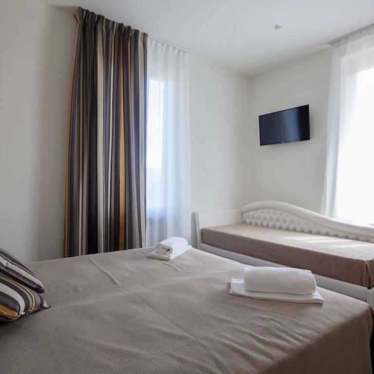 Villino Wanda - Camera Familiare con Bagno Privato - 4