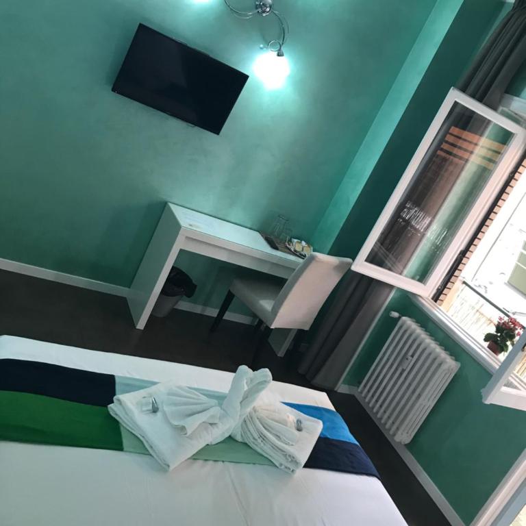 B&B Roma - Deluxe Twin Room - 12