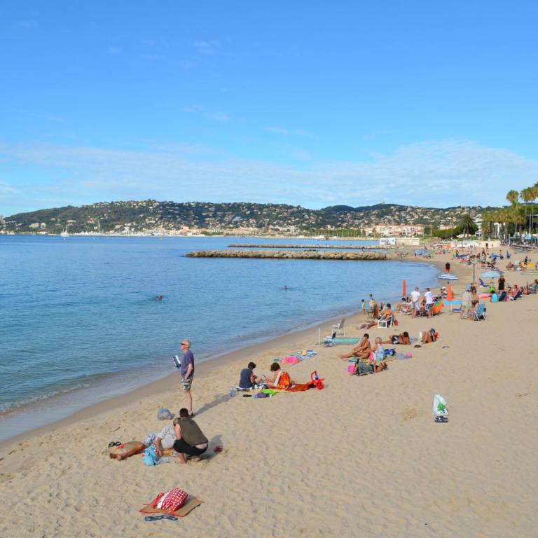 logement climatisé à Juan les Pins dans résidence avec piscine - Apartment with Terrace - 29