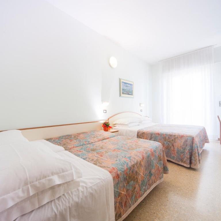 Hotel Latini - Camera Matrimoniale/Doppia con Letti Singoli - 6