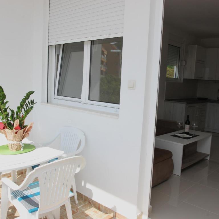 Guest House Ugljevarevic - Apartman sa Pogledom na More - 11