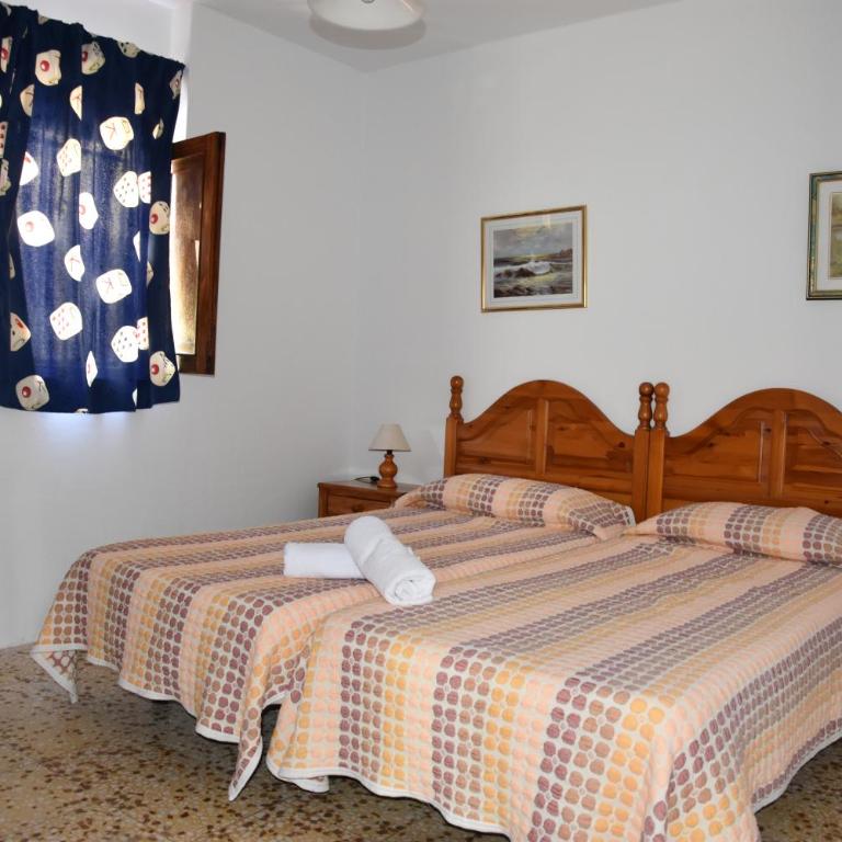 Pension Eva - Habitación Doble con baño compartido - 2 camas - 7