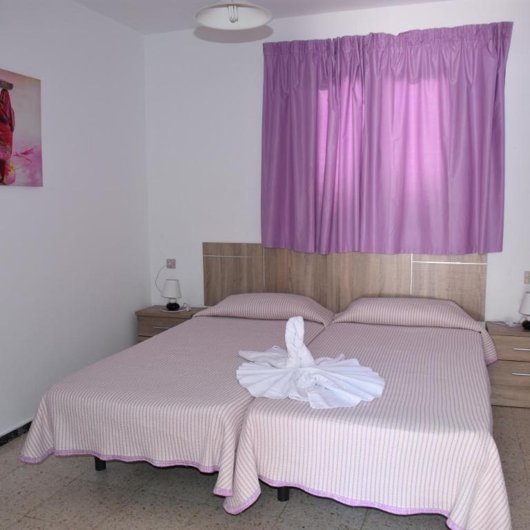 Pension Eva - Habitación Doble con baño compartido - 2 camas - 14