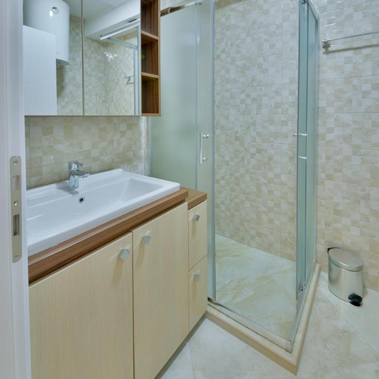 Aqua Breeze Apartments - Deluks Apartman s 1 Spavaćom Sobom - 11