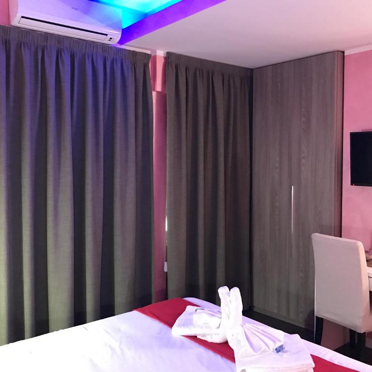 B&B Roma - Double Room with Private Bathroom - 8
