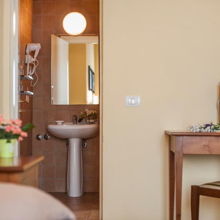 Villa Tuscany Siena - Camera Matrimoniale/Doppia con Letti Singoli - 10