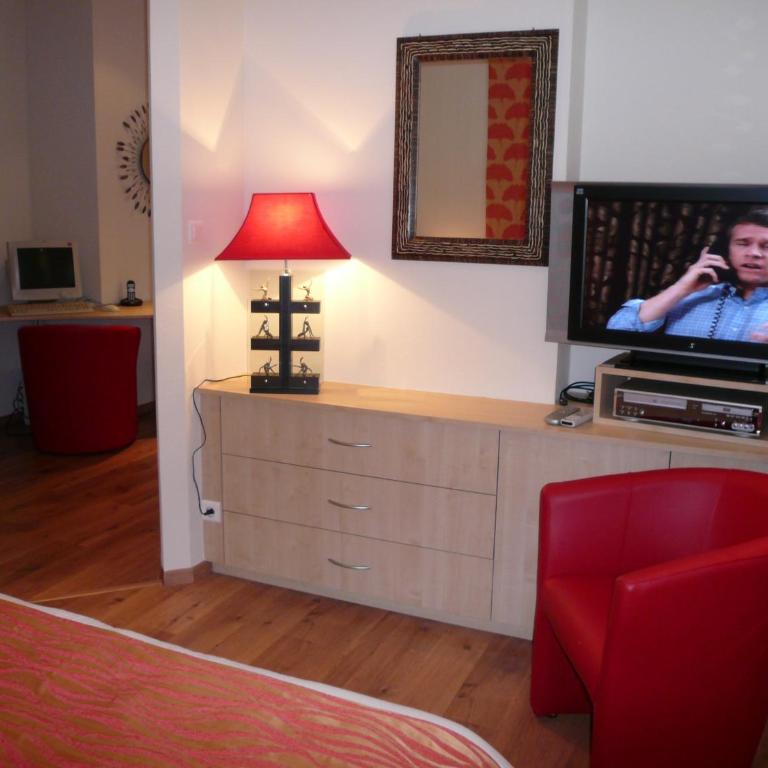 Logis Hotels, Hôtel Aquilon, Saint-Nazaire - Appartement - 4