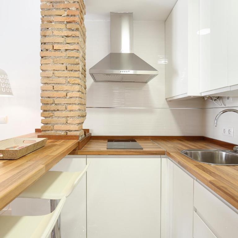 HI ROOM - Smart Apartments - AC - One-Bedroom Apartment - 6