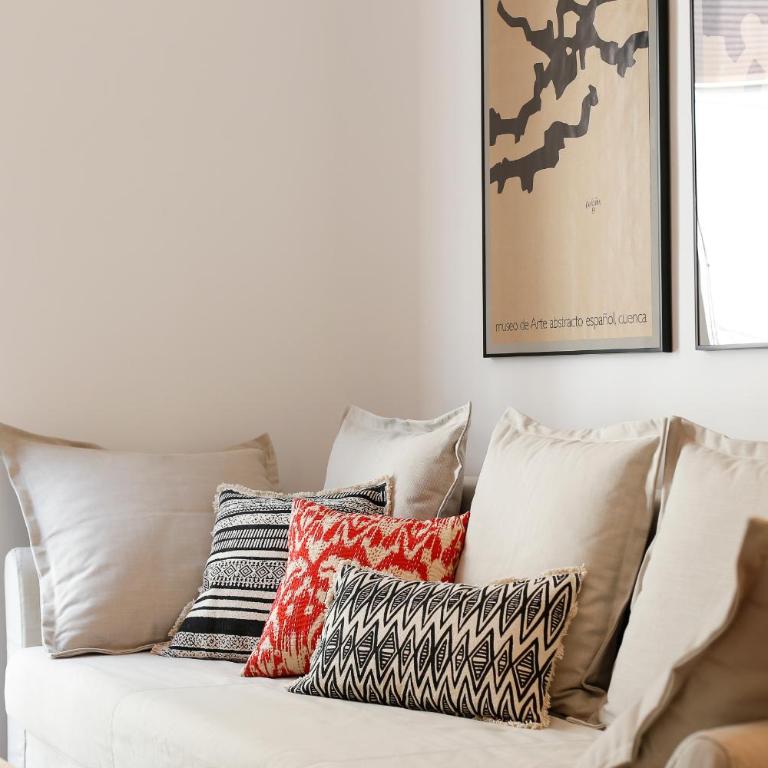 HI ROOM - Smart Apartments - AC - One-Bedroom Apartment - 4