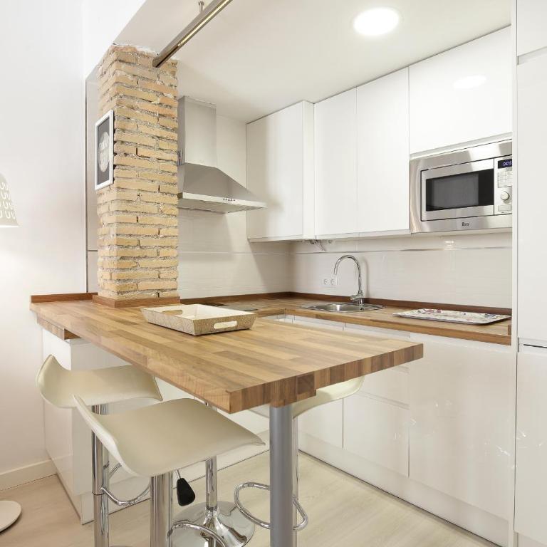 HI ROOM - Smart Apartments - AC - One-Bedroom Apartment - 5