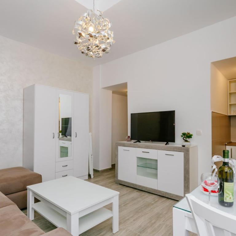 Opium Mar Apartments - Studio Apartment - 11