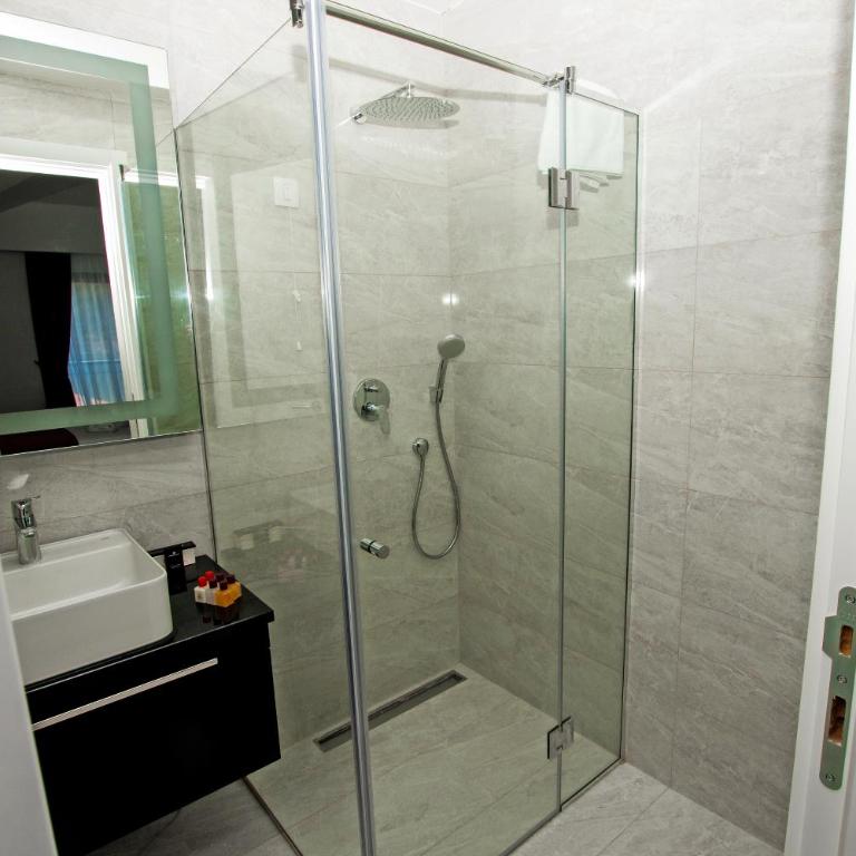 Hotel Alkima - Deluxe Double Room with Sea View - 4