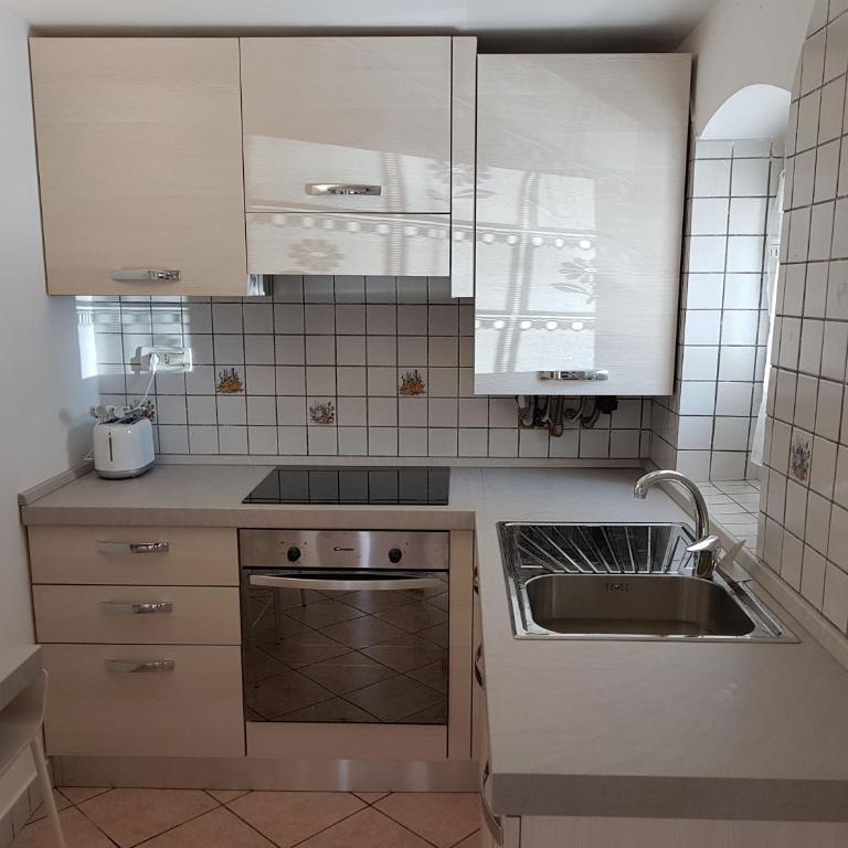 Beautiful loft-Località Le Grazie- Comune Portovenere - Appartamento su 2 Livelli - 49