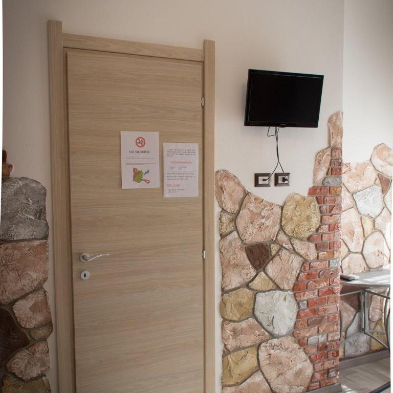 Rocca Pinta Guest House - Camera Matrimoniale con Letto Supplementare - 2