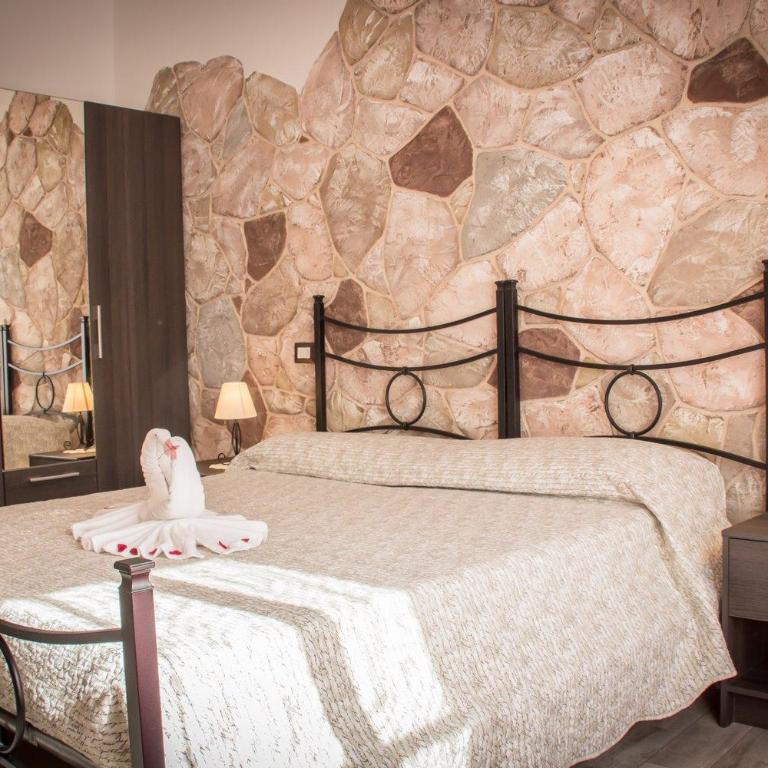 Rocca Pinta Guest House - Camera Matrimoniale/Doppia con Letti Singoli con Bagno Privato - 3