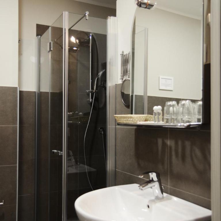 Hotel Giulio Cesare - Double or Twin Room with Balcony - 5