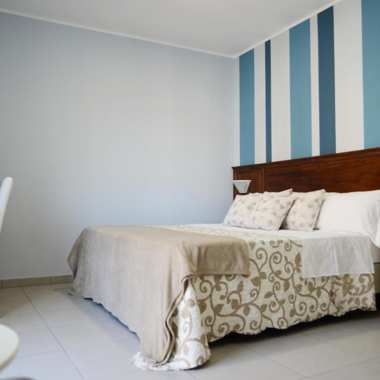 Hotel Giulio Cesare - Comfort Quadruple Room - 4