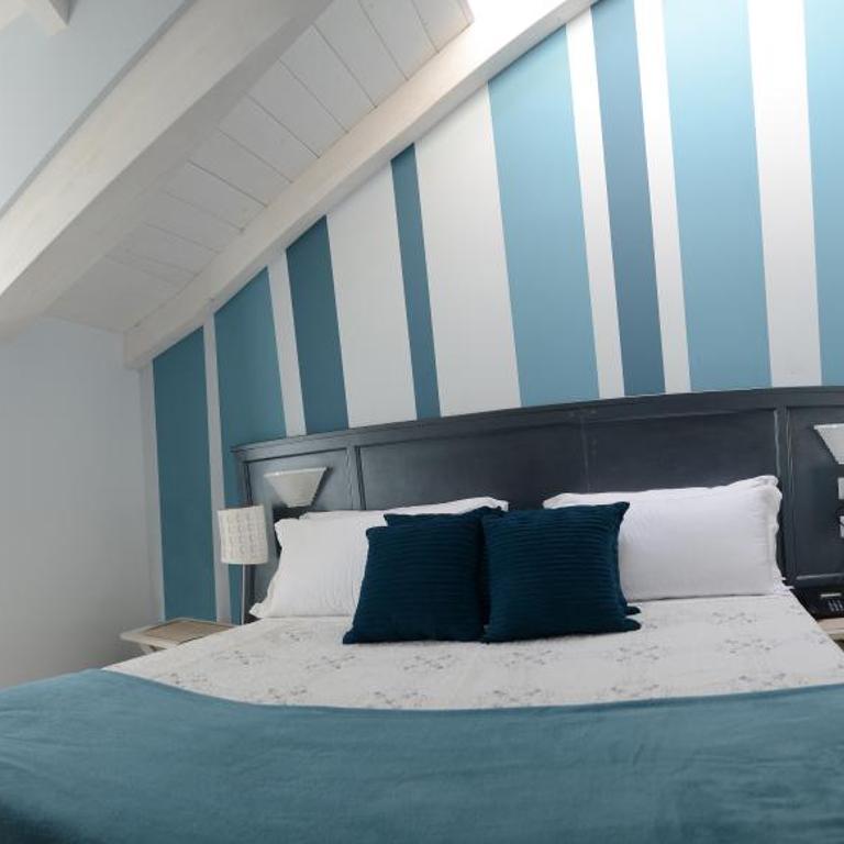 Hotel Giulio Cesare - Superior Quadruple Room - 2