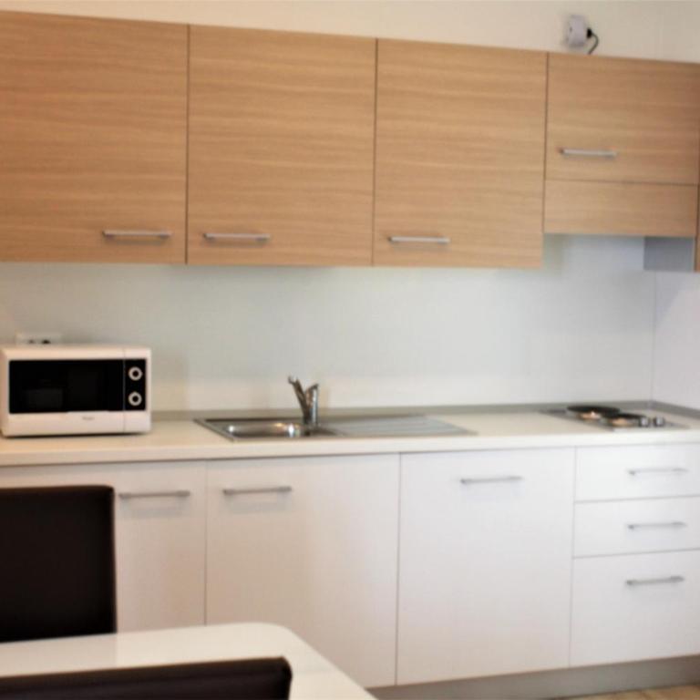 Villa Arianna Panoramic Apartments - Appartamento con Balcone Vista Lago - 3