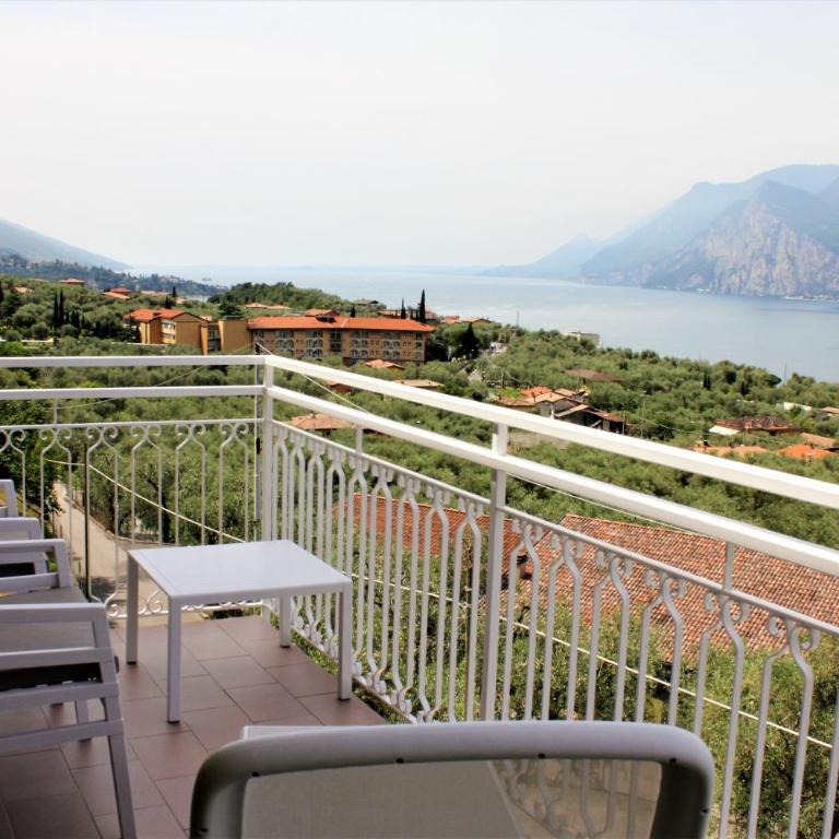 Villa Arianna Panoramic Apartments - Appartamento con Balcone Vista Lago - 10