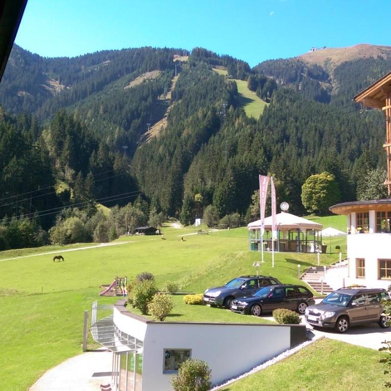 Pension Margarete - Doppelzimmer mit Balkon - 9