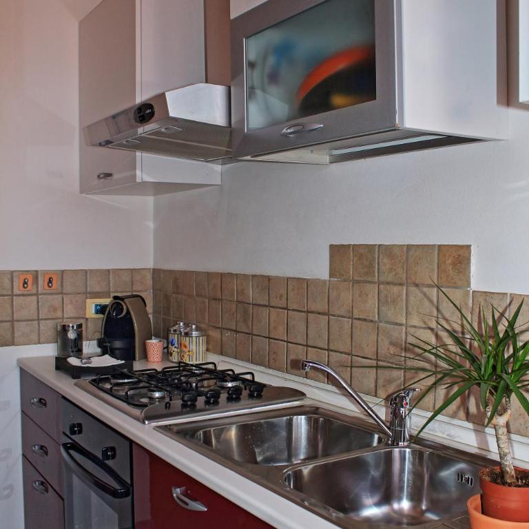 Ponte per la Sardegna e la Corsica dalla Toscana Family Apartment private parking - Two-Bedroom Apartment - 20