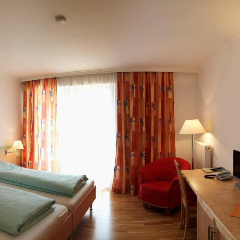 Hotel zum Kirchenwirt Mariazell - Camera Matrimoniale Comfort con Balcone - 1